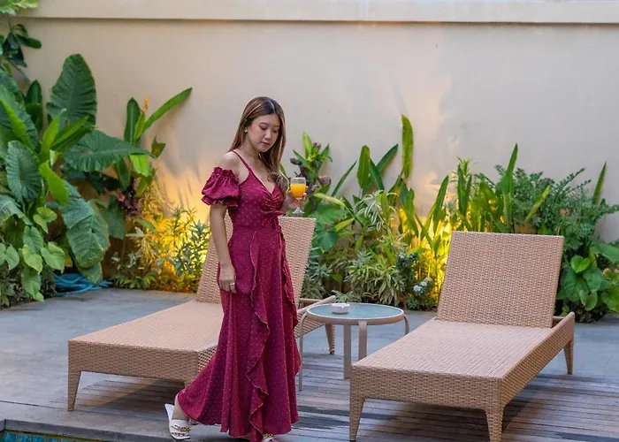 La Rose And Camp Canggu